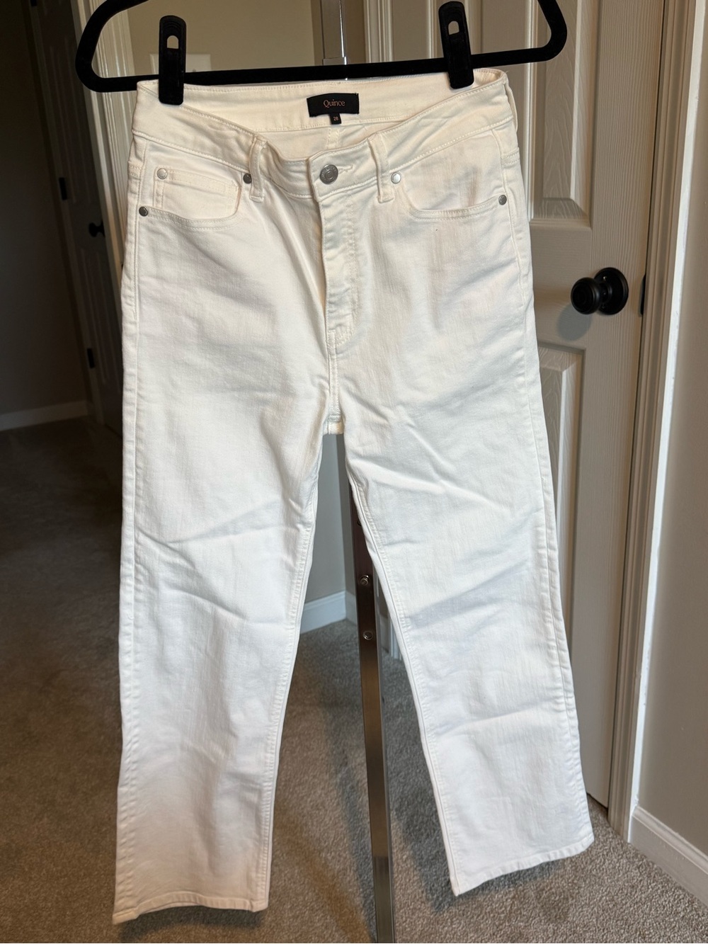 Quince Women's White Straight-Leg Jeans — Clean Classic